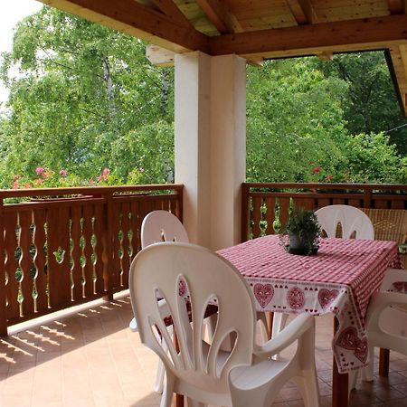 Appartamento Vacanze Bordala Ronzo-Chienis Buitenkant foto